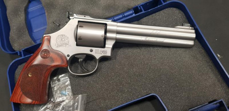 Impecable,  con 5 meses , solo estrenado 
En F ,  
Madrid 02