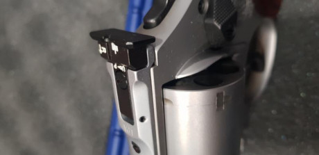 Impecable,  con 5 meses , solo estrenado 
En F ,  
Madrid 00