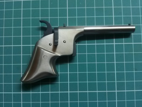 Marca PEDERSOLI
Pistola a PISTONES
Calibre 4.3mm bola metálica

Incluiría caja de bolas y cala depistones.

 01