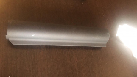 Vendo tubo para poner culata tipo ar15 a vz 58, solo tubo y tornillo. 25e mas gastos 01