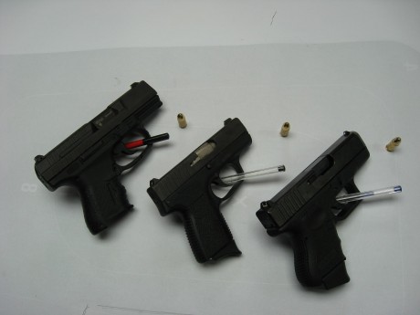Estas son la pistolas subcompactas o back up que yo recomendaría si me fuera a compar una.

Primero la 151