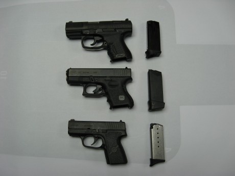 Estas son la pistolas subcompactas o back up que yo recomendaría si me fuera a compar una.

Primero la 150