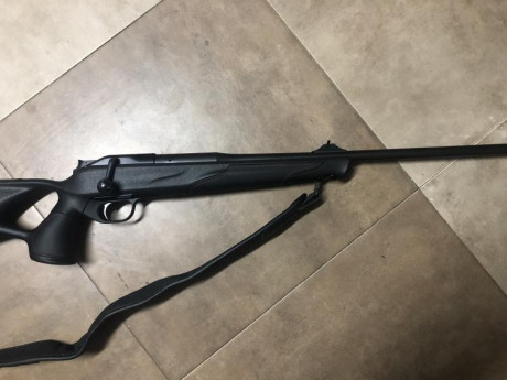 :vacaciones^: Vendo blaser success monza calibre 270wsm en suncajs sin estrenar. Precio 4000€ 01