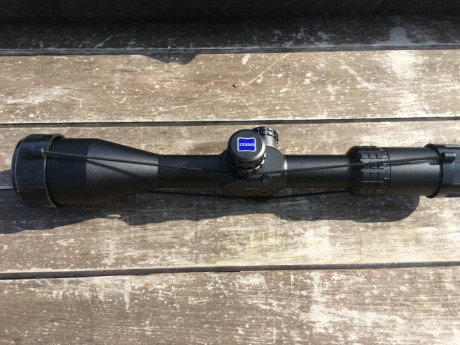 Vendo magnifico visor Carl Zeiss modelo Conquest MC-Z 5-25X50. La reticula es Rapid Z600. Sin marcas de 00