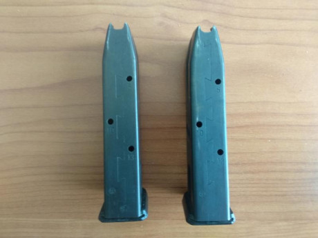 Vendo dos cargadores para Sig Sauer modelo P228 en calibre 9 Parabellum y de 13 cartuchos de capacidad.

30€ 00