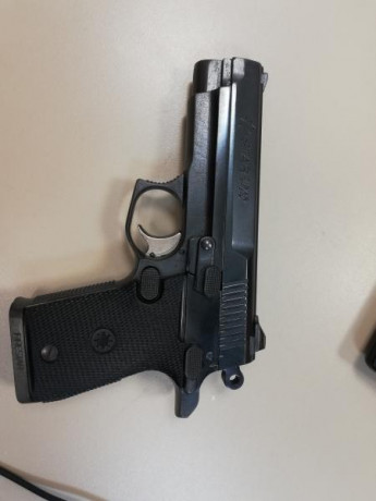 buenos días un compañero vende una firestar M43 9mm Pb en muy buen estado.
Pide por ella 120€ + portes 00