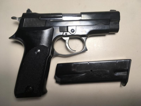 Hola compañeros, tengo una pistola Astra A-80 del 9mm pb, que compré como capricho porque a pesar de los 02