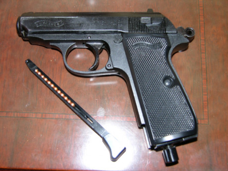 Hola!
Me interesaría comprar algunas carabinas/pistolas para repararlas/restaurarlas,no busco nada caro! 20