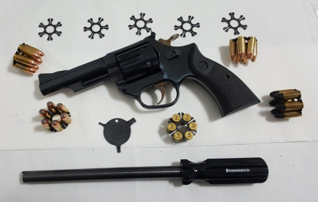  *******VENDIDO*******

*******EL REVOLVER HA SIDO VENDIDO******* 

Vendo o cambio un revolver del que 01
