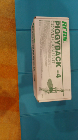 +++VENDIDA+++ se puede cerrar gracias a todos

Un gran y buen amigo mío vende este kit RCBS 
PIGGYBACK 20