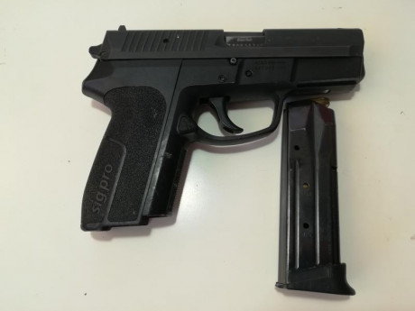 MAGNIFICA ARMA , del  cal. 9mm parabelum que esta en servicio en varias policias del mundo.
Guiada en 01