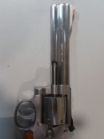 Un amigo me pide que le venda esta preciosidad, lástima que no tenga cupo
SMITH WESSON 686  6PULGADAS 12