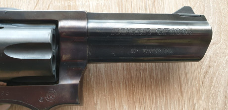 UN AMIGO VENDE ESTA PRECIOSIDAD y yo sin cupo!!!!!!!   :homer: 
RUGER GP100 4 PULGADAS está nueva, nueva, 11