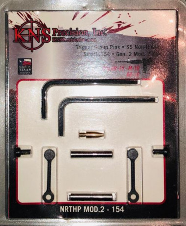 Se vende este magnífico conjunto de pins antirrotación para rifles AR-15 del fabricante americano KNS.
Están 00