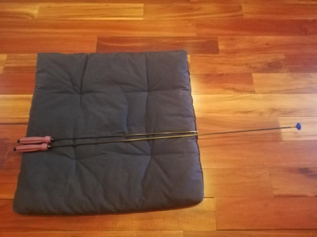 2 Baquetas calibre 308 y 22 con sus puntas correspondientes, 30 euros las  2, usados 2 o 3 veces. 01