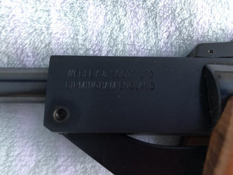 Vendo carabina Webley Patriot del 4,5. Es el modelo fabricado en Gran Bretaña. Prácticamente nueva. No 01