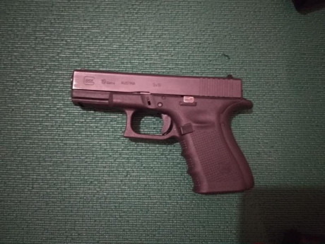 Arma usada en campo de tiro.
Funciona correctamente tiene alguna marca de uso, no tiene mucho uso puesto 00