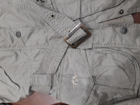 Pongo a la venta ropa de caza marca Blaser nueva a estrenar.
Chaqueta Blaser Venedig mujer talla 34 (s) 00