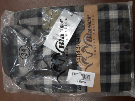 Pongo a la venta ropa de caza marca Blaser nueva a estrenar.
Chaqueta Blaser Venedig mujer talla 34 (s) 10