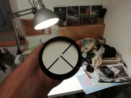 Visor Shmit-bender 8x56 reticula 1
Tubo de pulgada
Muy ligeros signos de uso.
Optica impoluta. 
Con juego 10