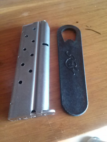 De la KIMBER Gol Match II
EN PERFECTO ESTADO DE USO.
ORIGINALES.
Cargador INOX.

 40€   reducido a 30€ 00