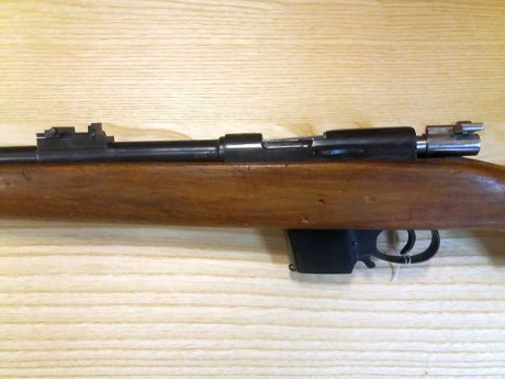 esta como nuevo!!
Version en 9mm largo
precio 199 euros

Guiable en la D 00