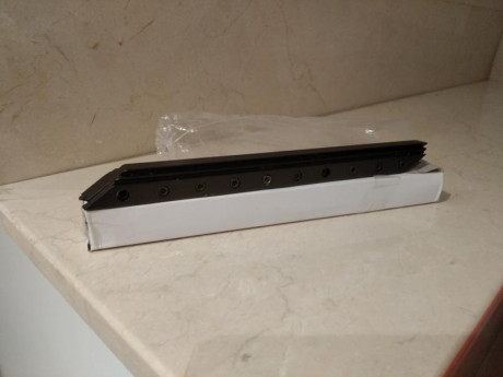 Buenas compañeros, pongo a la venta la HW97 BLACK, no hace falta muchos comentarios sobre ella. Además 30