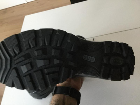 Nunca usadas talla 46 europea
50€
Vienen un poco pequeñas 45 diría yo
Un saludo 11