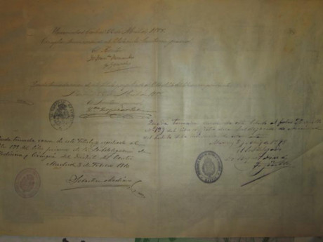 EN RECUERDO Y HOMENAJE A LOS QUE YA NO ESTÁN. 

Si pones en  GOOGLE    PASAPORTES EN LA MEMORIA   da 22
