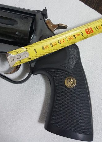  *******VENDIDO*******

*******EL REVOLVER HA SIDO VENDIDO******* 

Vendo o cambio un revolver del que 150