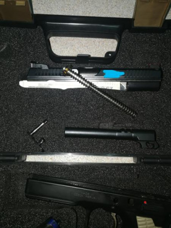 De febreo de 2018, 2.jpg  1.jpg  5000 disparos, con cachas incluidas(foto) mas las originales. Maletín 32