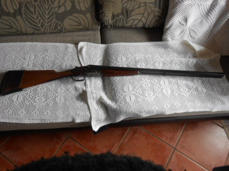 Vendo escopeta nueva de la marca Ignacio Ugartechea de 12 yustapuesta dos gatillos 125 E esta nueva la 00