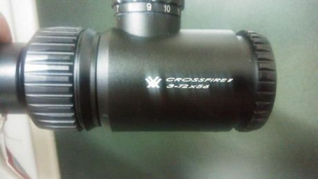 Hola pongo en venta este visor sin estrenar por que son muchos aumentos para como yo suelo cazar
Va con 01