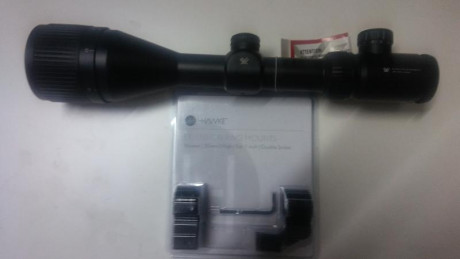 Hola pongo en venta este visor sin estrenar por que son muchos aumentos para como yo suelo cazar
Va con 10