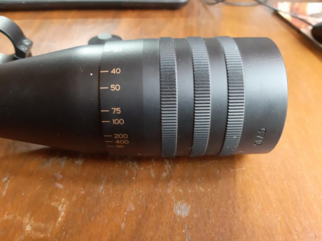 Vendo visor Weaver V16 de 4x16x42 objetivo ajustable, tubo de pulgada. Retícula croshair dot. Fabricado 02