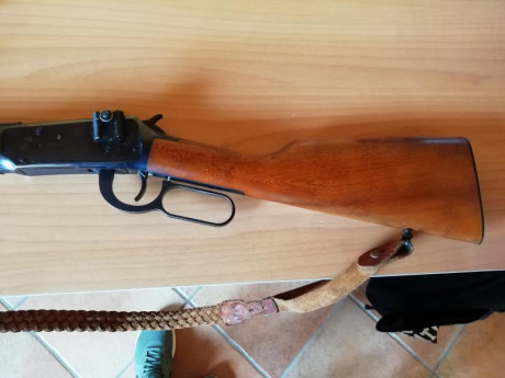 Hola,vendo los siguientes rifle
Winchester 94,calibre 30-30 350€
Semi remington 7400,calibre 280,holografico 172