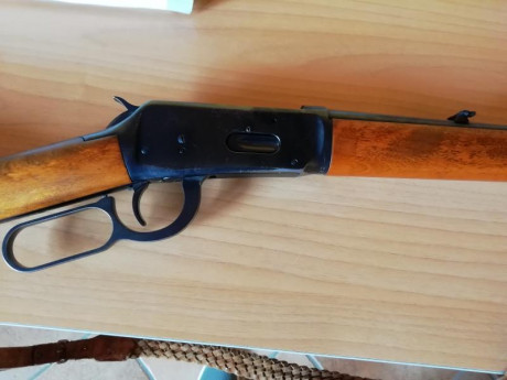 Hola,vendo los siguientes rifle
Winchester 94,calibre 30-30 350€
Semi remington 7400,calibre 280,holografico 170