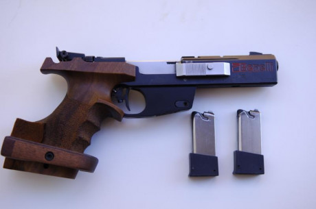 VENDO PISTOLA BENELLI CALIBRE 32 S.W. ESTADO MUY BUENO, MODELO MP90S WORL,D CUP, EMPUÑADURA SEMI ANATOMICA, 00