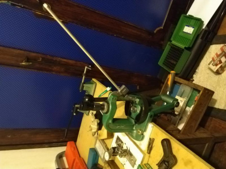 Vendo prensa RCBS RCII en acero muy pesada hecha en EU, esta en perfecto estado y tray todo lo de origen 01