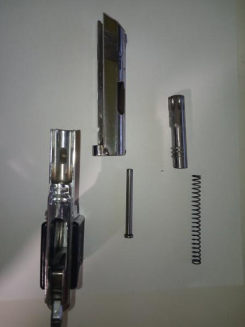 Hola vendo este pequeño juguete que se me antojó por ser super ocultable, pero ahora busco un calibre 92