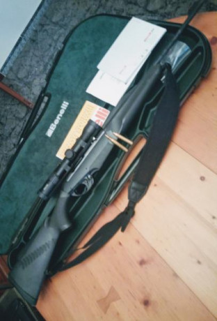 YA NO LO VENDO, rifle semiautomático Benelli Argo confortech blak cal. 300 win. magnun con visor Avistar 02