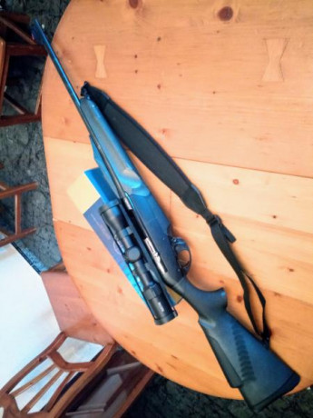 YA NO LO VENDO, rifle semiautomático Benelli Argo confortech blak cal. 300 win. magnun con visor Avistar 01