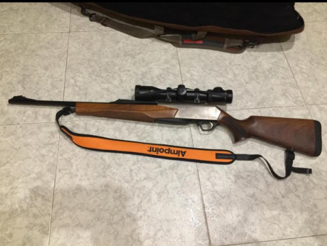 Se vende rifle con un ańo de uso marca BROWNING mk3 cal.300Win Mag. Semiautomático. Lleva montado un visor 00