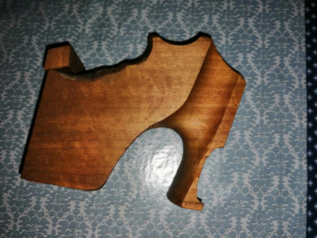 Buenas, se vende esta magnífica empuñadura anatómica diestra, talla S, pero más bien tirando a M, para 01