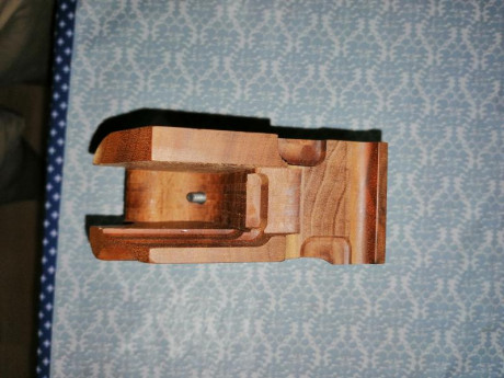 Buenas, se vende esta magnífica empuñadura anatómica diestra, talla S, pero más bien tirando a M, para 00