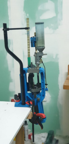 "VENDIDA "Vendo dilon 650 sin dais 
Precio 450
Esta en barcelona 00