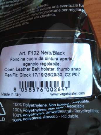 Se venden dos fundas vega holster a estrenar, posibilidad llevarlas abiertas o cerradas. 25 euros unidad, 10