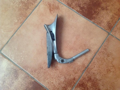 Vendo los siguientes accesorios para carabina match :

Rabera Anschutz 150€
Alza micrometrica ajustable 10