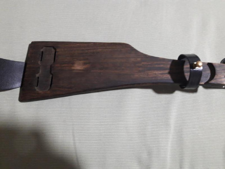 Replica de una funda para una luger de Artillería con culatin, sin apenas uso. Se venden nuevos sobre 11