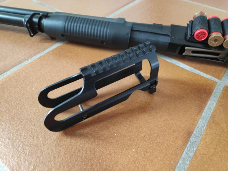 Vendo estupenda escopeta Benelli M3, supongo que todos la conocéis pero por si alguien no la conoce decir 00